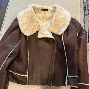 Bomber jacket with sheepra lining